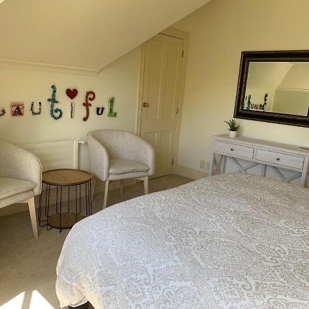 Pin Oaks Luxury Bed & Breakfast Palmerston North Ngoại thất bức ảnh